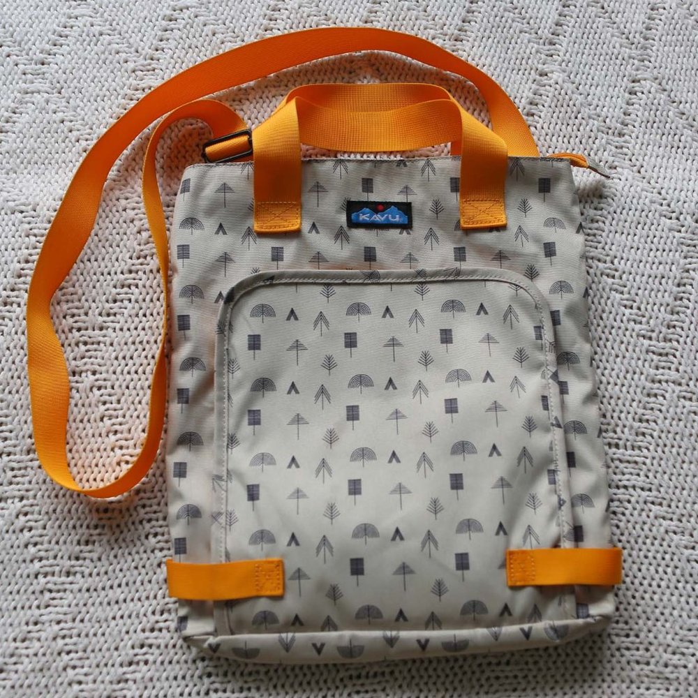 Kavu Woman's Shoulder Bag RARE EUC
